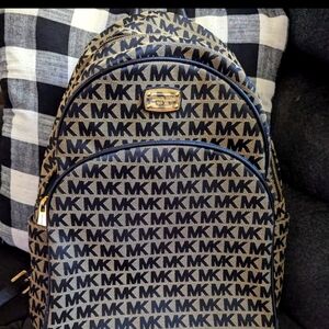 Michael kors bookbag large